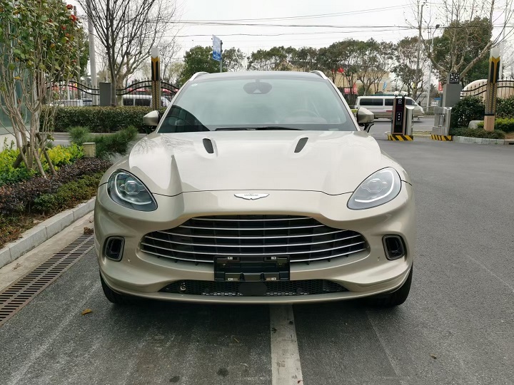 阿斯頓馬丁DBX豪車首選SUV 葉隆汽車集團(tuán)現(xiàn)車報價